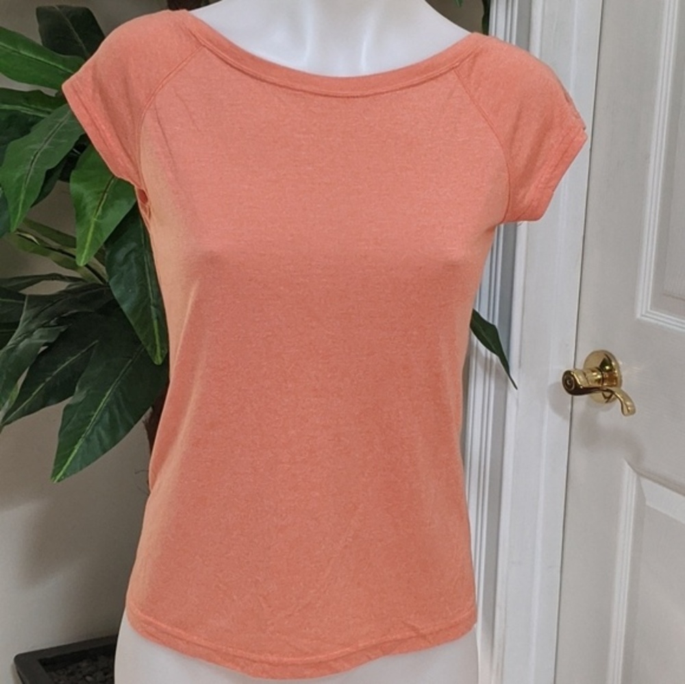 Copper Key Women's Size Medium V-Back Knit Top